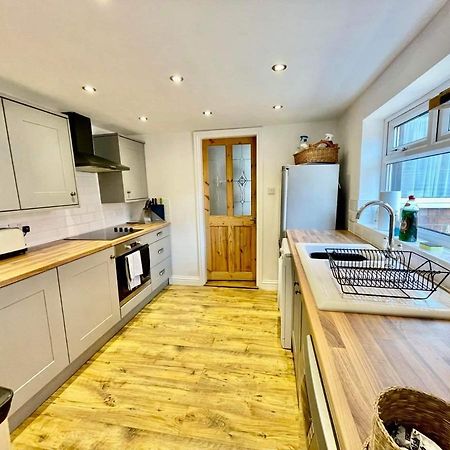 Spacious 3 Bedroom Retreat For Professionals Kingston upon Hull Ngoại thất bức ảnh