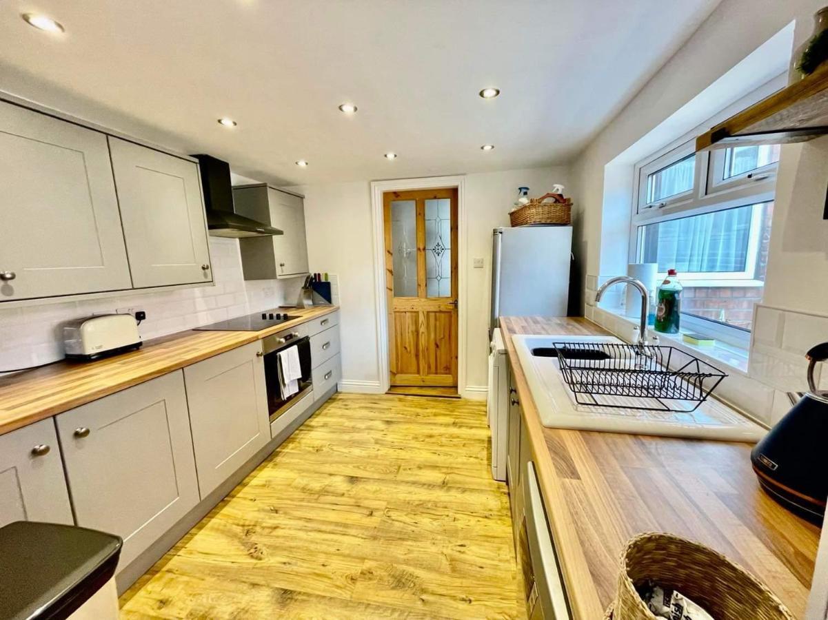 Spacious 3 Bedroom Retreat For Professionals Kingston upon Hull Ngoại thất bức ảnh