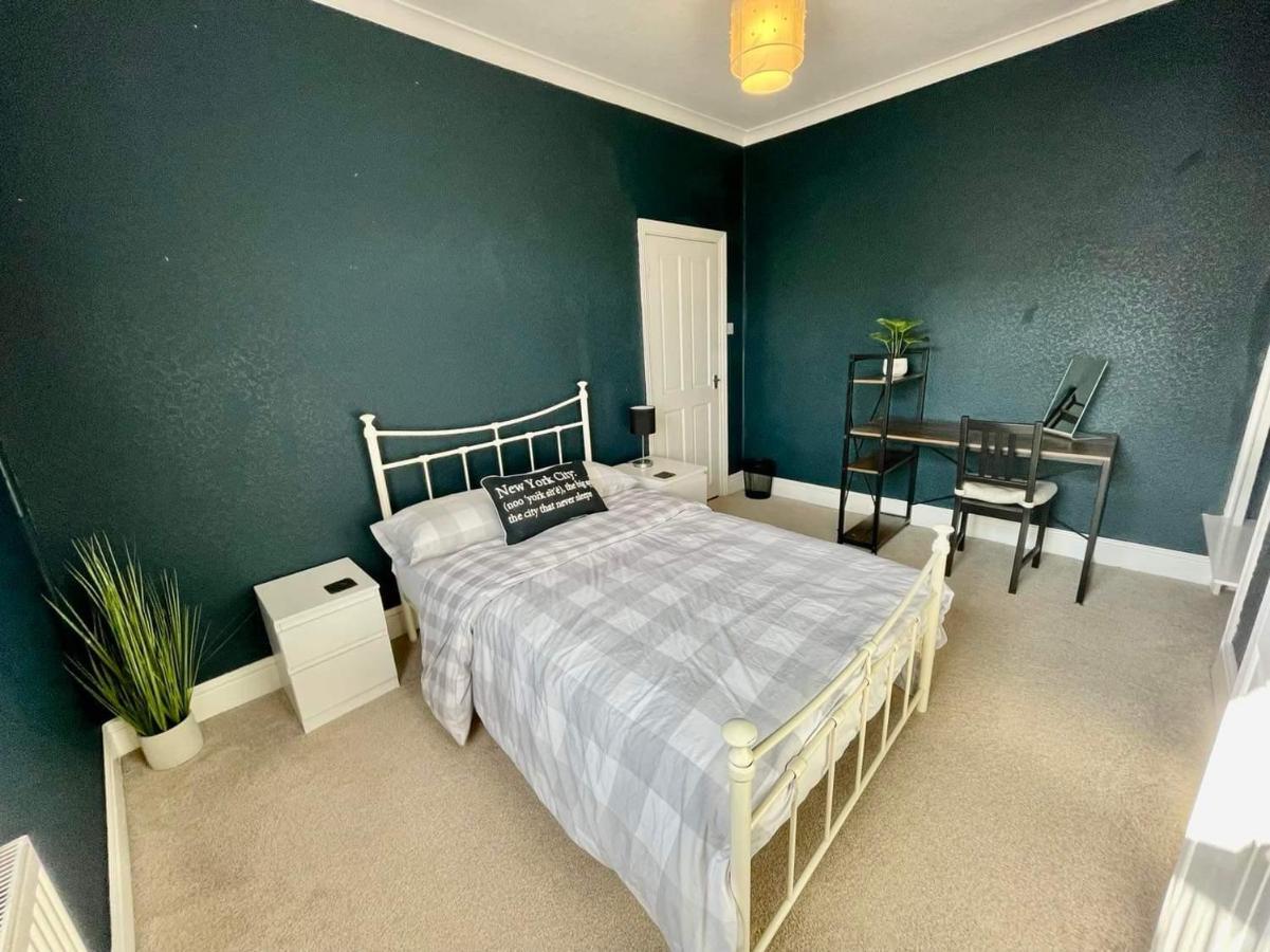 Spacious 3 Bedroom Retreat For Professionals Kingston upon Hull Ngoại thất bức ảnh