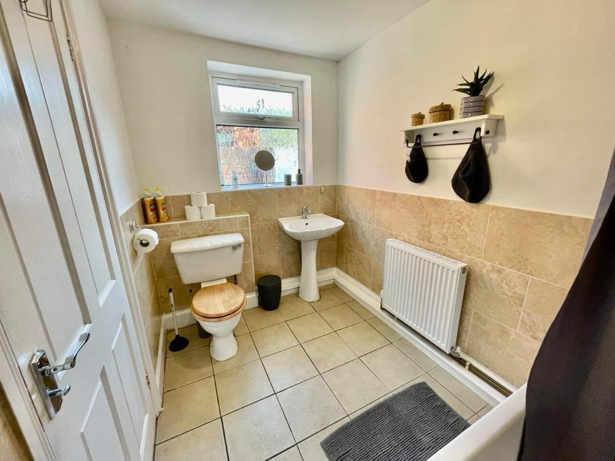 Spacious 3 Bedroom Retreat For Professionals Kingston upon Hull Ngoại thất bức ảnh